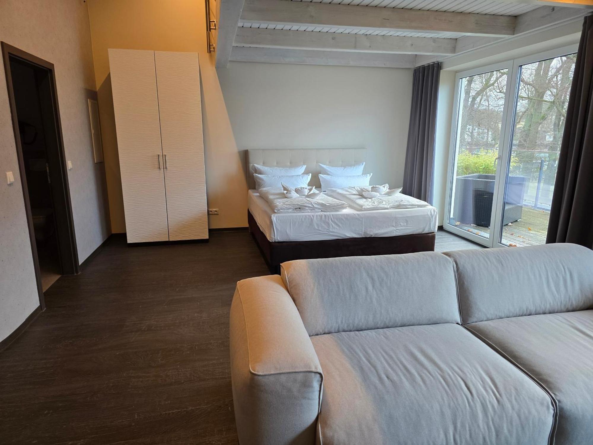 Hotel am Kurpark Zinnowitz Exteriör bild